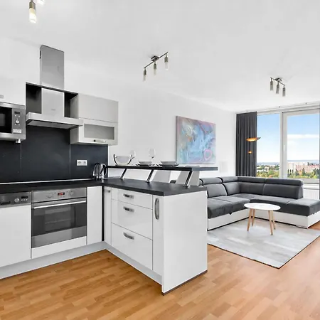 Sky At Tri Veze - Ac & Parking Daire Bratislava